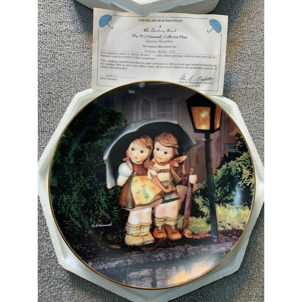 MJ Hummel Plate Little Explorers "Stormy Weather" First Edition 23K gold trim
